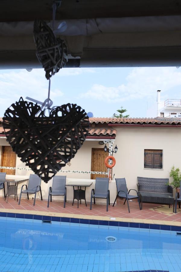 Taxiarchis Apartments Skiathos Exterior foto
