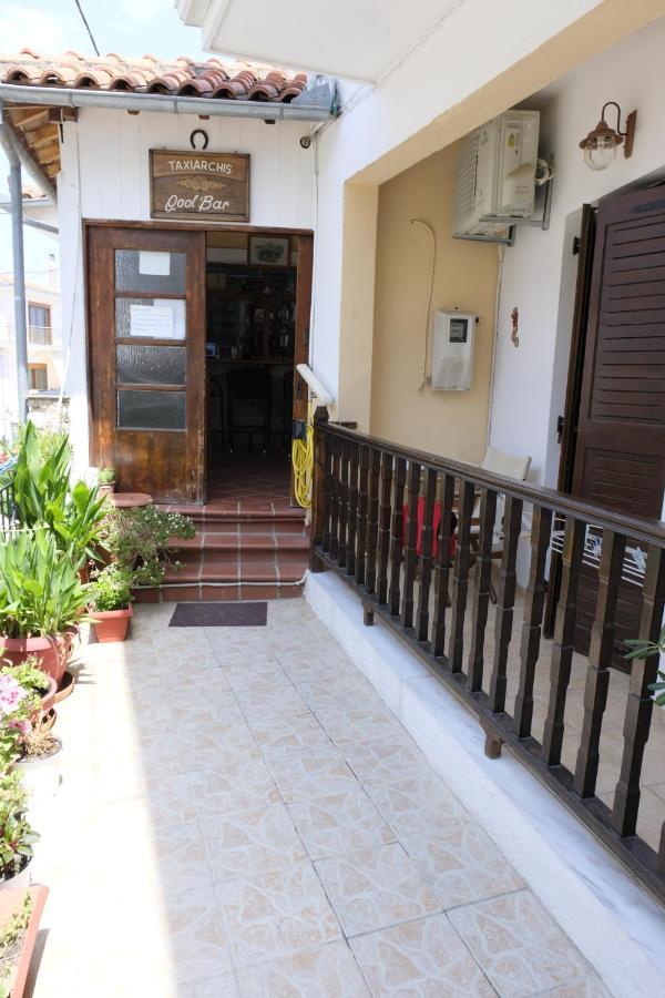 Taxiarchis Apartments Skiathos Exterior foto