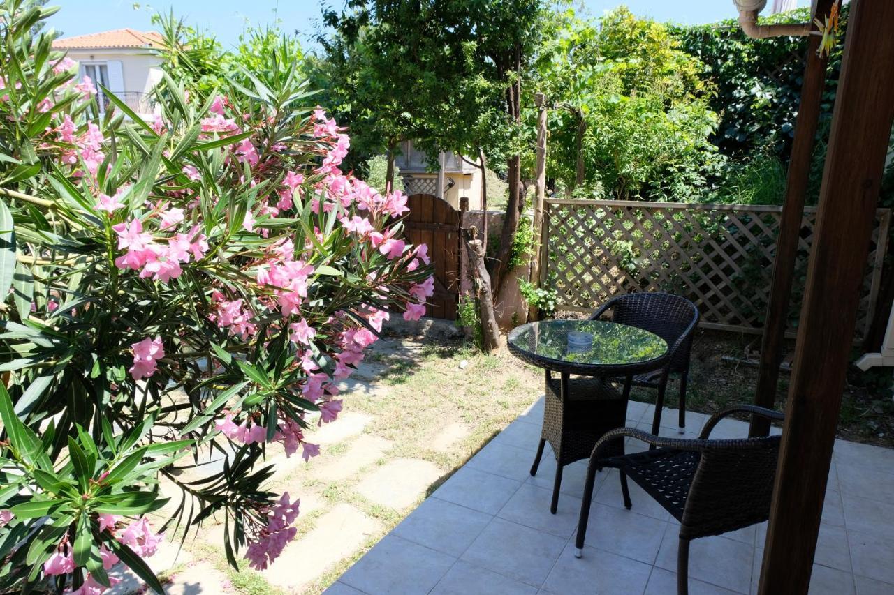 Taxiarchis Apartments Skiathos Exterior foto