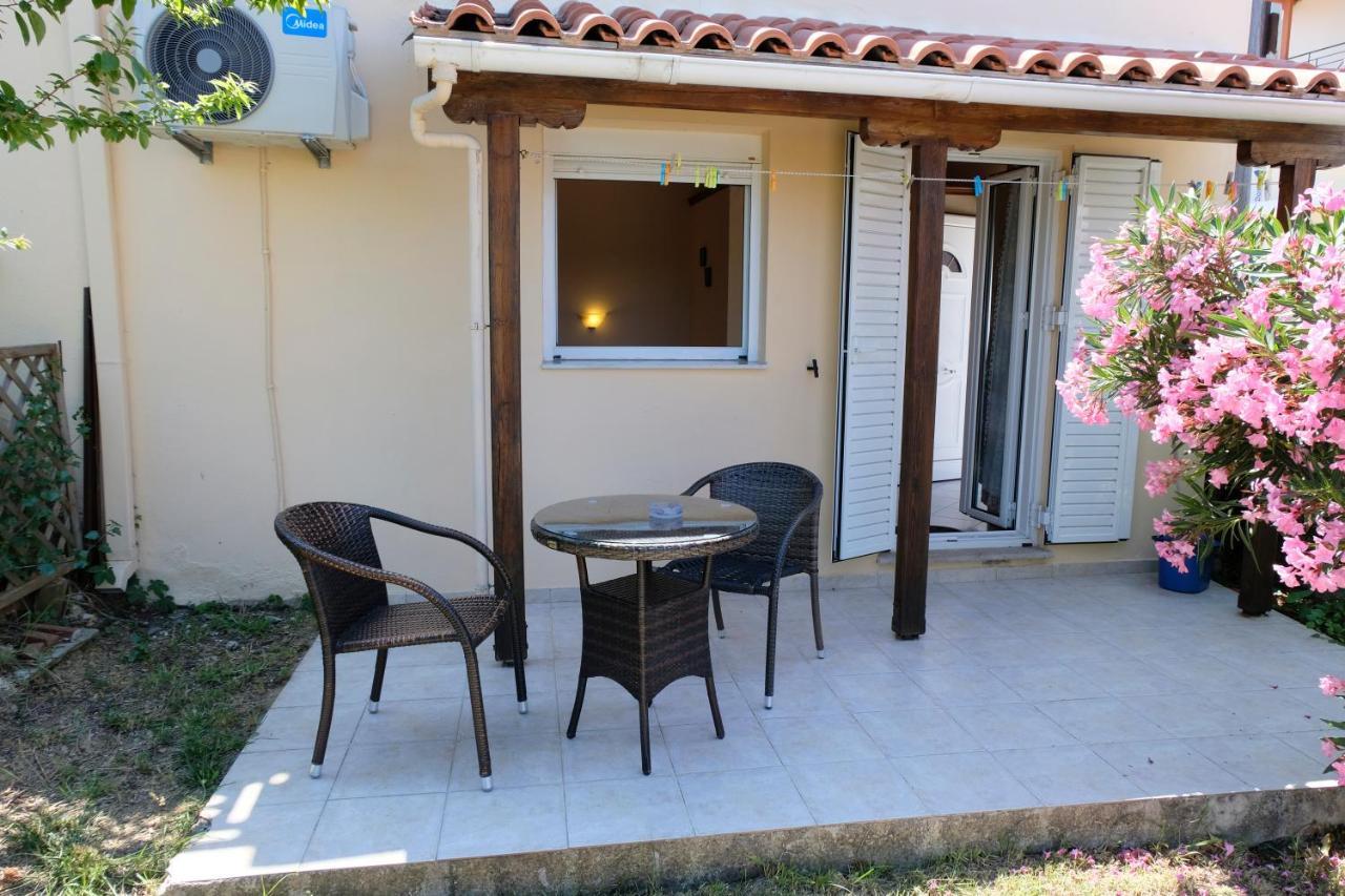 Taxiarchis Apartments Skiathos Exterior foto