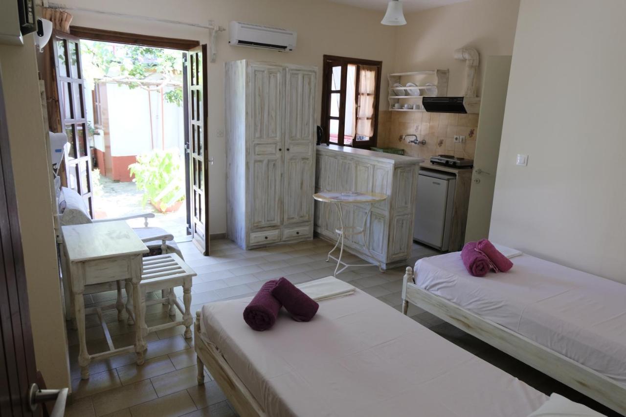 Taxiarchis Apartments Skiathos Exterior foto