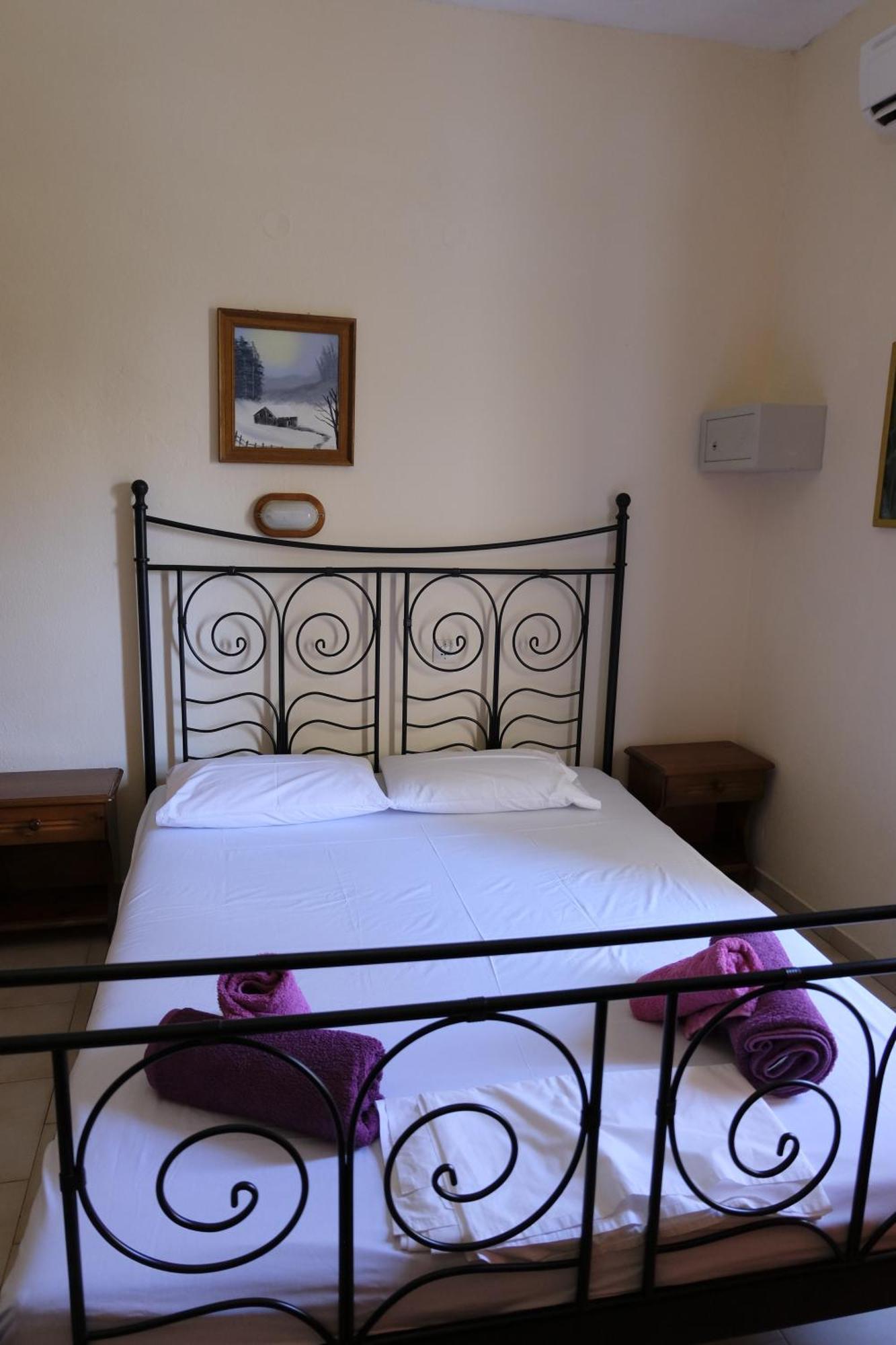 Taxiarchis Apartments Skiathos Habitación foto